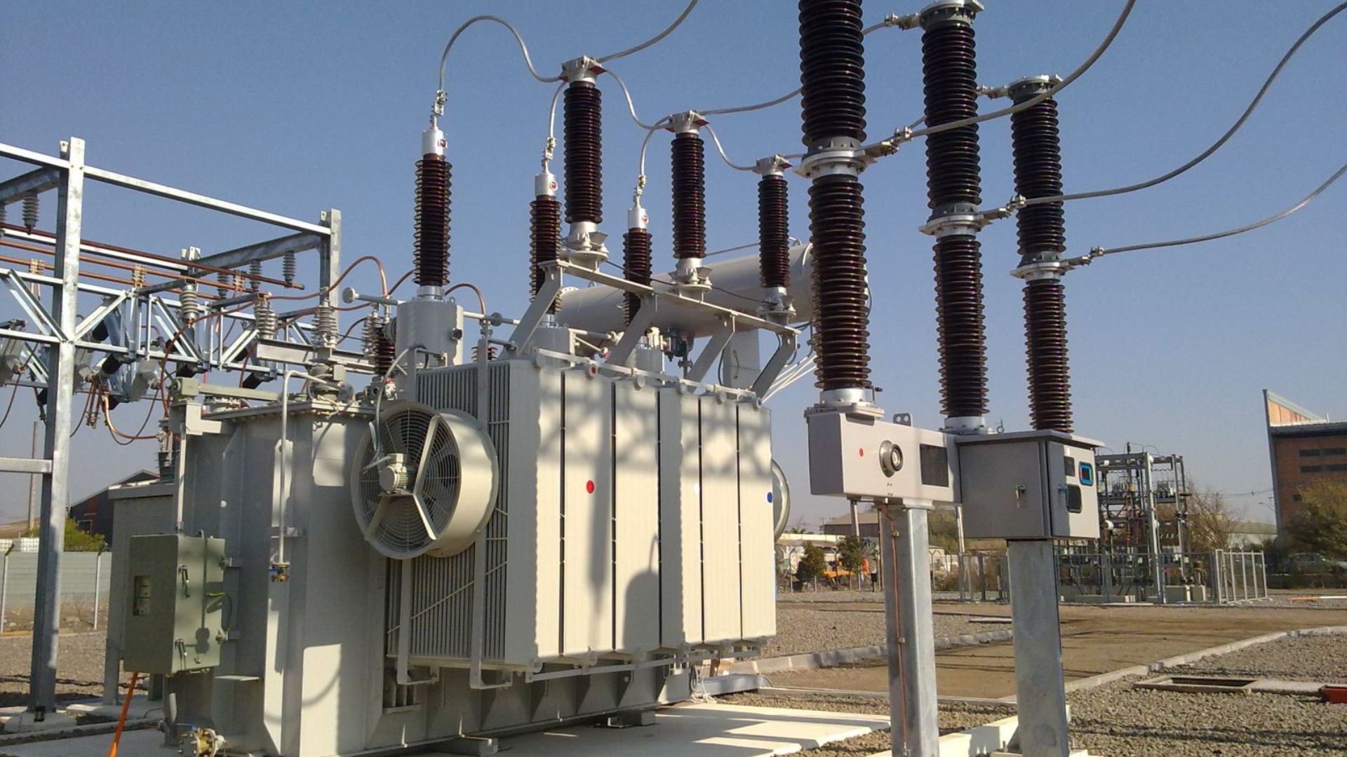 What Factors Should I Consider When Choosing Transformer Suppliers